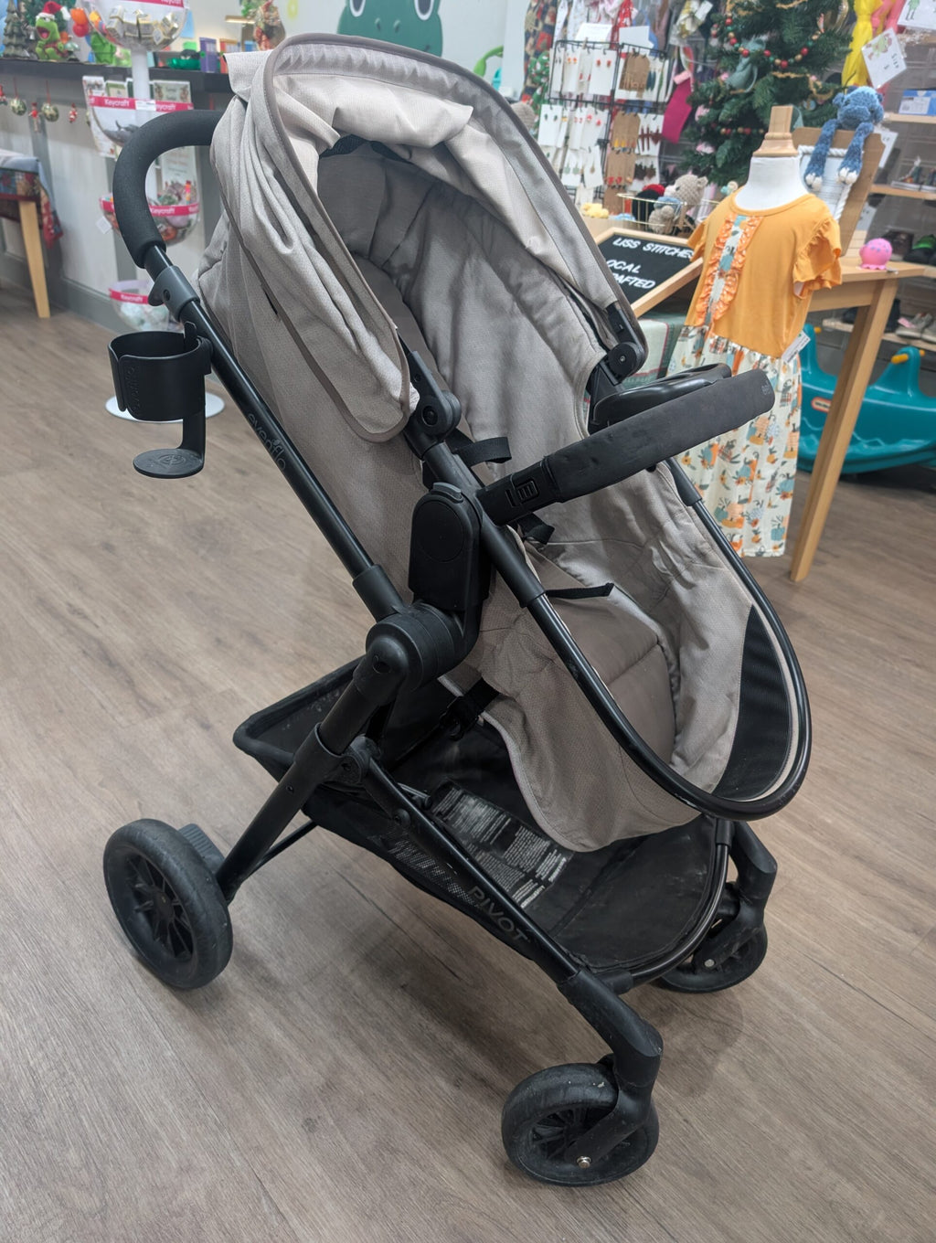 Evenflo Pivot Stroller image 1
