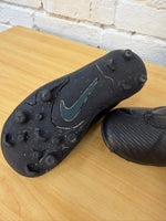 C10 BLACK Nike BLACK CLEATS