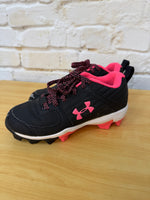 C12 BLACK / PINK UNDER ARMOUR UA CLEATS