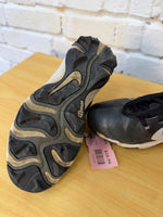 Y13 BLACK NIKE CLEATS