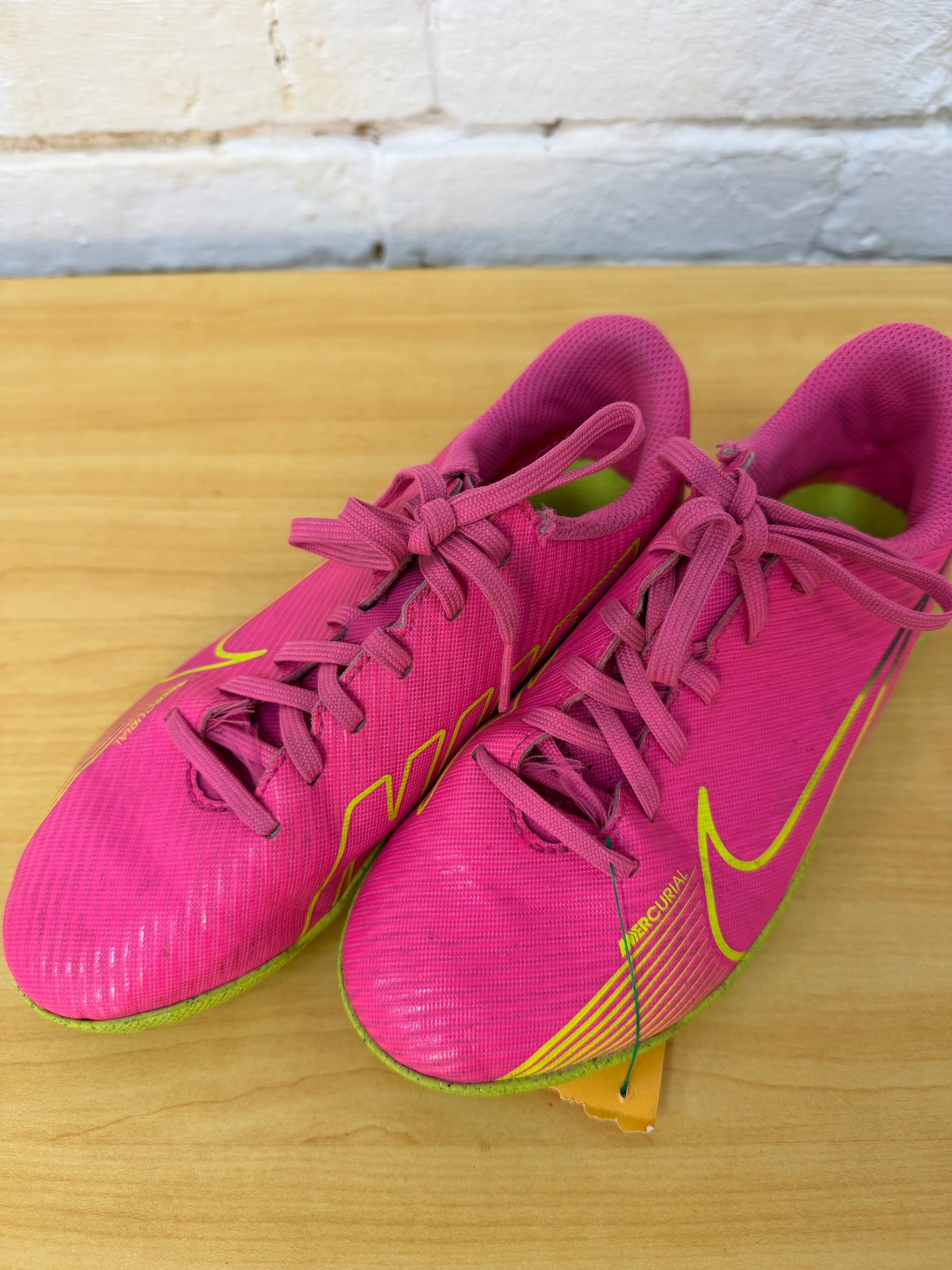 Y2.5 PINK NIKE MERCURIAL