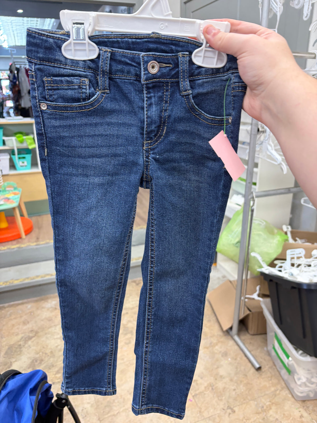 4T BLUE MEMBERS MARK DARK JEANS