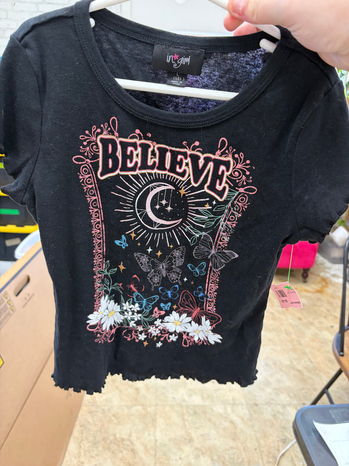 y10 black in girl believe shirt