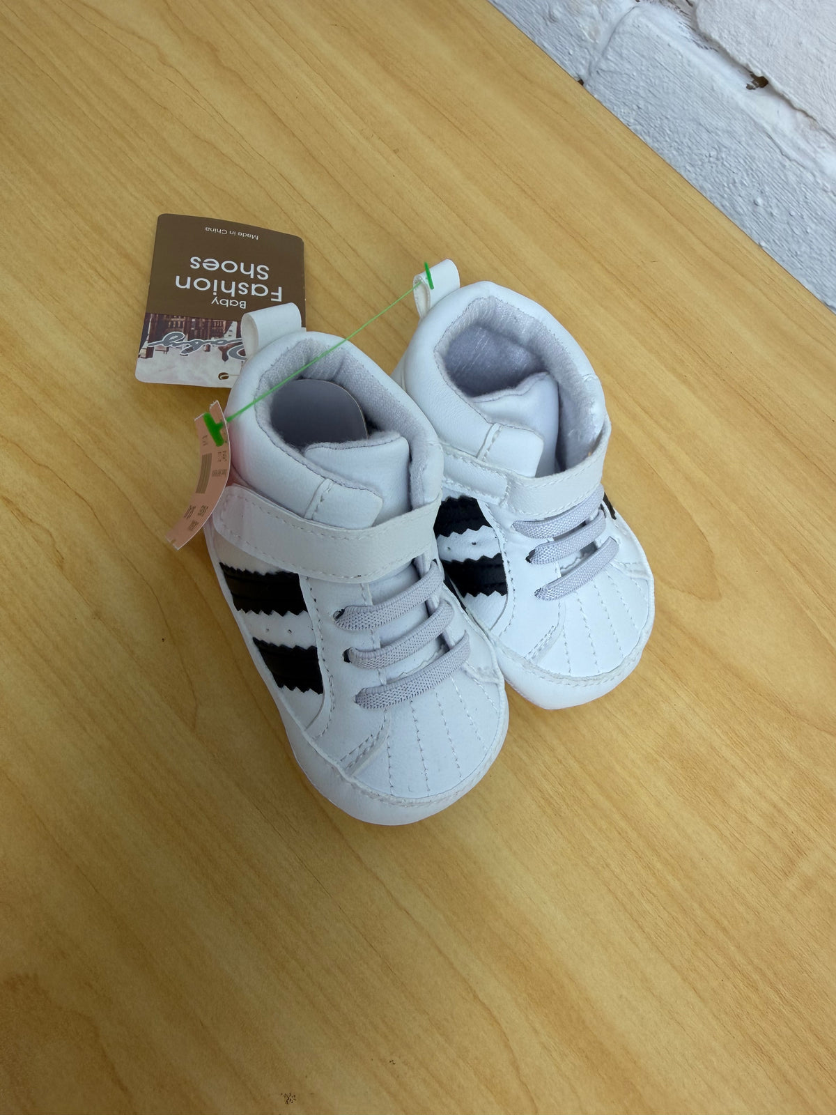C11 WHITE BABY FASHION CASUAL SHOES