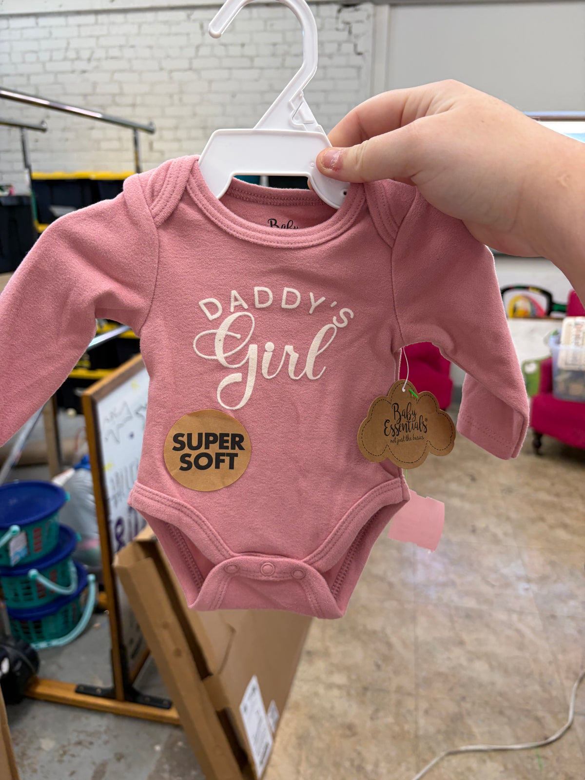 NB PINK BABY ESSENTIALS (NEW) DADDYS GIRL ONESIE