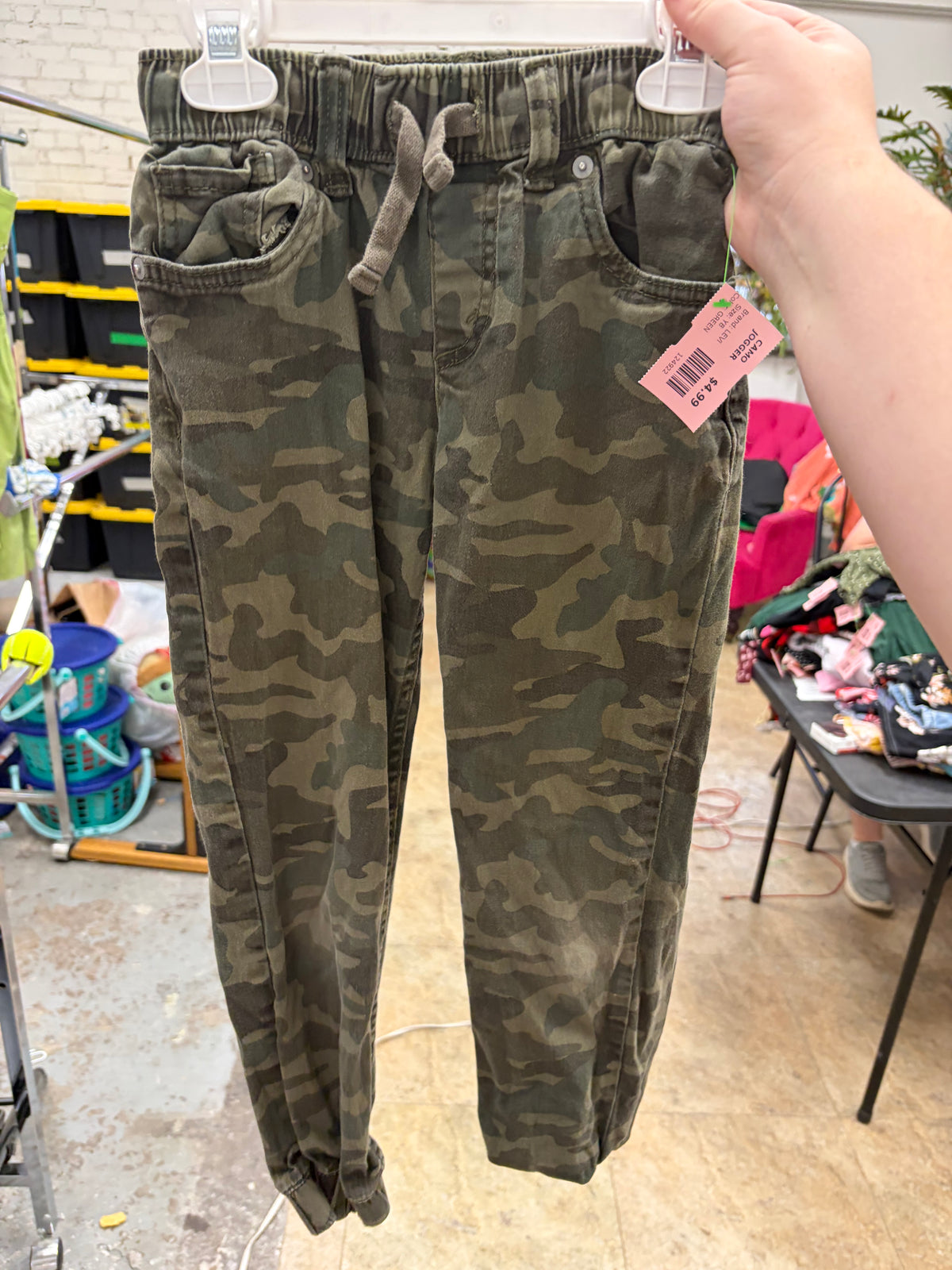 Y8 GREEN LEVI CAMO JOGGER