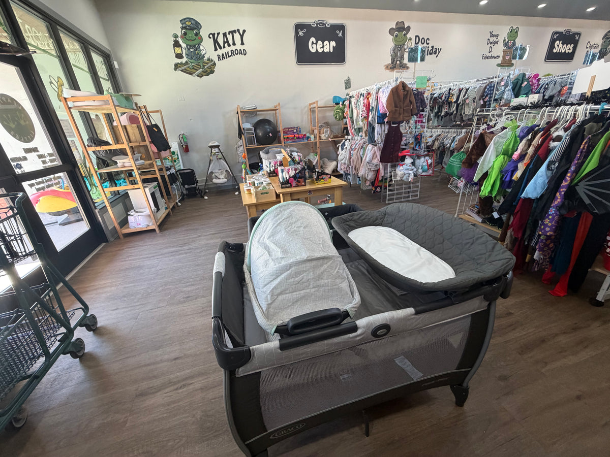 GREY GRACO pack n play
