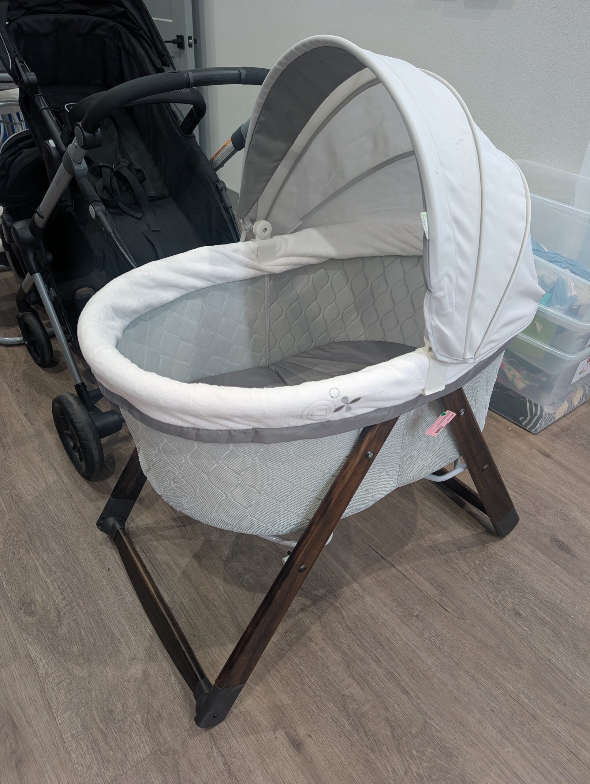 Ingenuity Foldaway Rocking Bassinet image 0