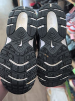Y1 BLACK NIKE RUNNING SHOE