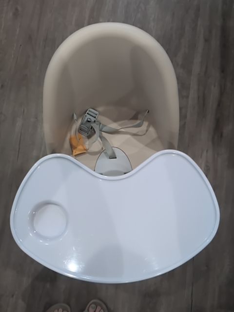 Gently Used HIGH CHAIR