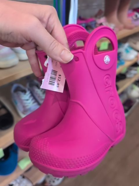 C7 PINK CROC CROC BOOTS