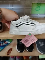 C8 WHITE VANS CASUAL SHOES
