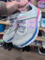 Y2.5 LIGHT GRAY UNDER ARMOUR RUNNING SHOE