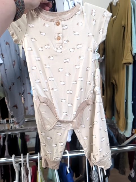 Gently Used 3-6M BEIGE MILKBERRY SHEEP 3PC