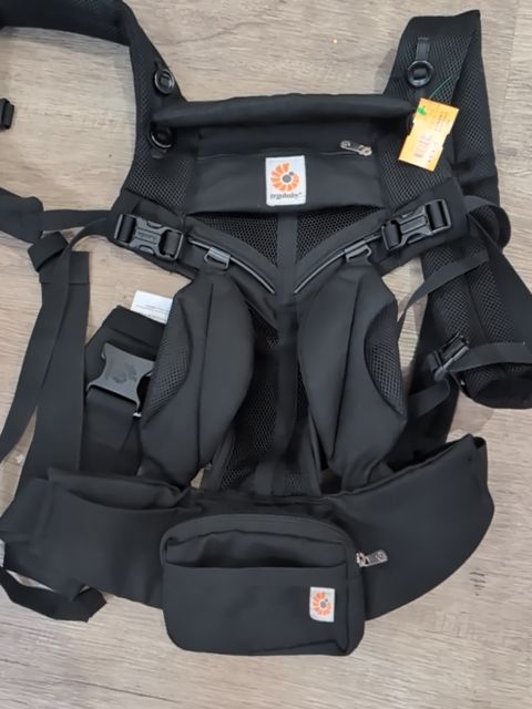 BLACK ERGOBABY 360 COOLAIR CARRIER