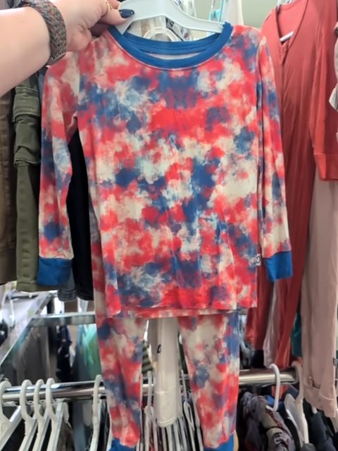 Gently Used 2T DREAMY ZZZ BLUE RED TIE DYE PJ SET