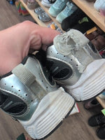 Y1 BLACK NIKE RUNNING SHOE