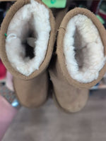 C6 BEIGE UGG FLEECELINED BOOT