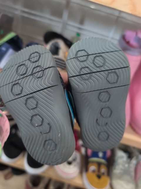 C4 BLACK/BLUE NIKE VELCRO SHOE