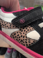 C8 BLACK / PINK STRIDE RITE VELCRO SHOE