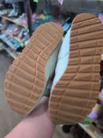 Y2.5 BEIGE UNDER ARMOUR VELCRO SHOE