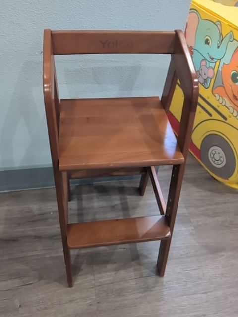 WOODEN HIGH CHAIR