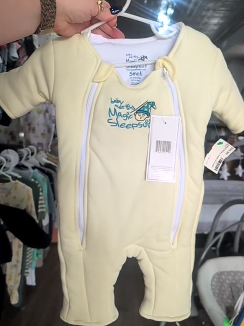 [NEW] SMALL MERLIN SLEEP SUIT