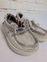 C8 LIGHT GRAY HEY DUDE CASUAL SHOE
