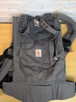 GRAY ERGOBABY BAB Y CARIER W PLAID