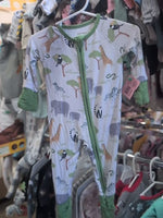 0-3M LIGHT GRAY LITTLE SLEEPIES SAFARI ANIMALS SLEEPER