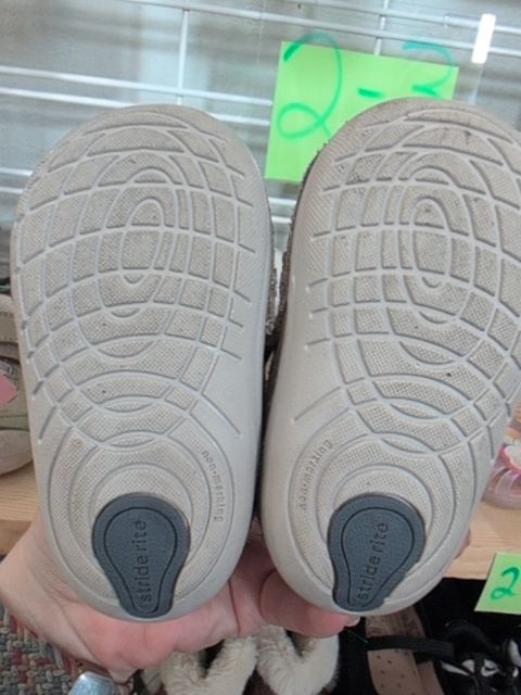 3M BROWN STRIDE RITE VELCRO SHOE