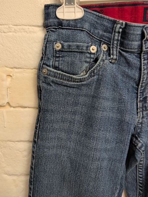 Y8 BLUE LEVI JEANS
